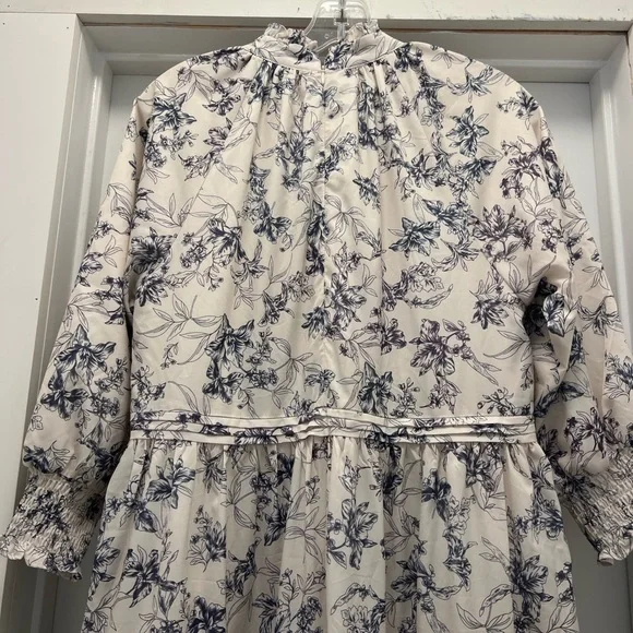 Dainty Jewells White and Blue Floral Dress - Picture 7 of 12